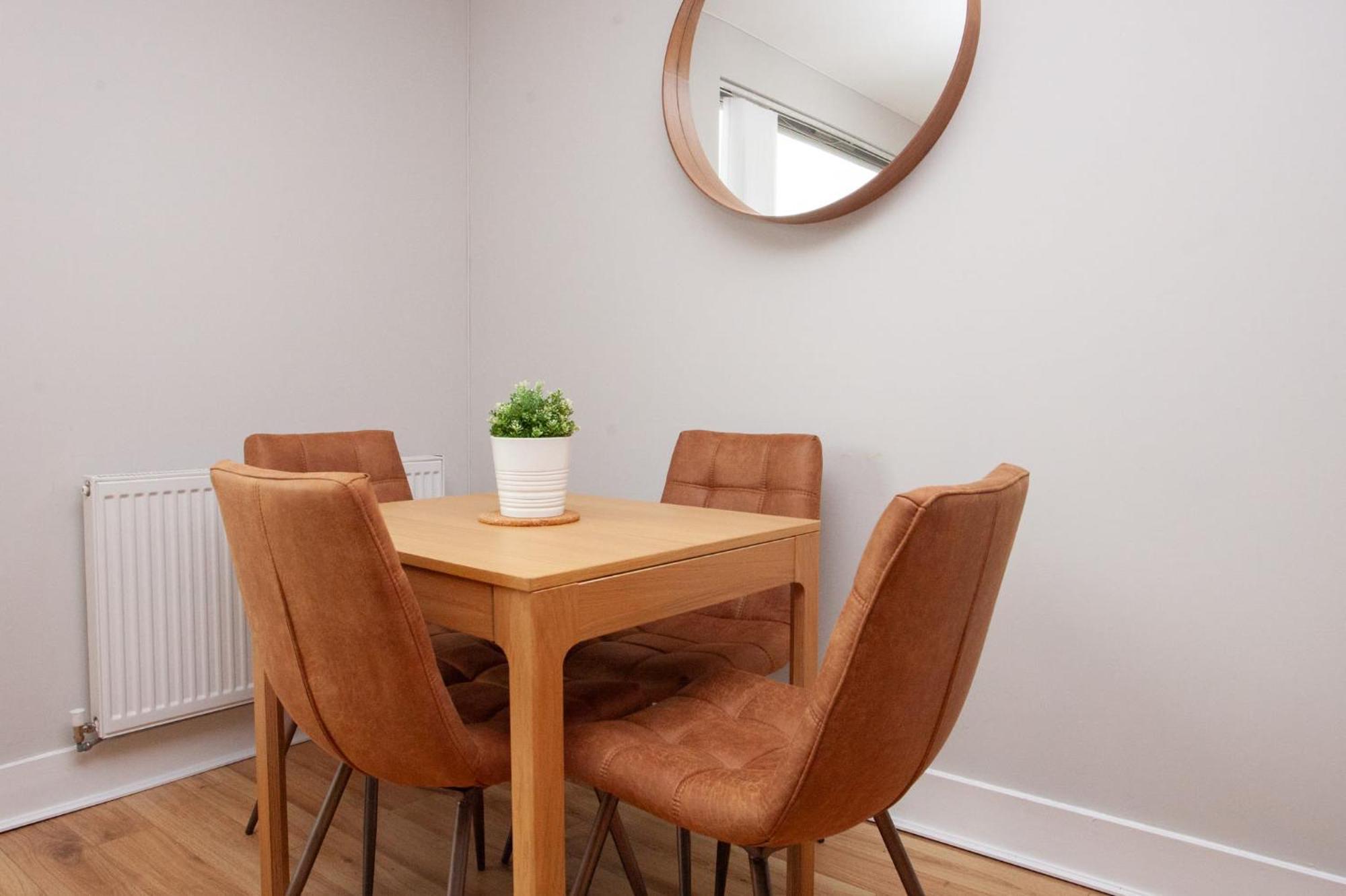 1 Bedroom Flat In The Heart Of Merchant City Glasgow Exterior photo